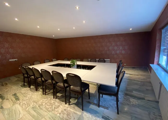 Отель Rheinstein Рюдесхайм-на-Рейне