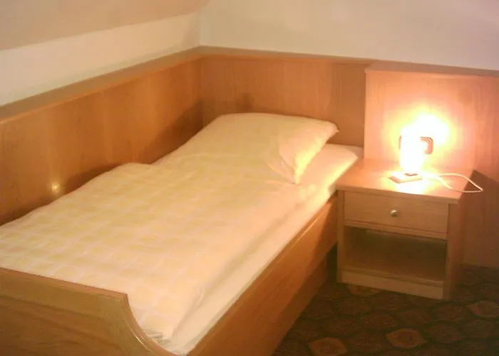 Rheinstein Рюдесхайм-на-Рейне