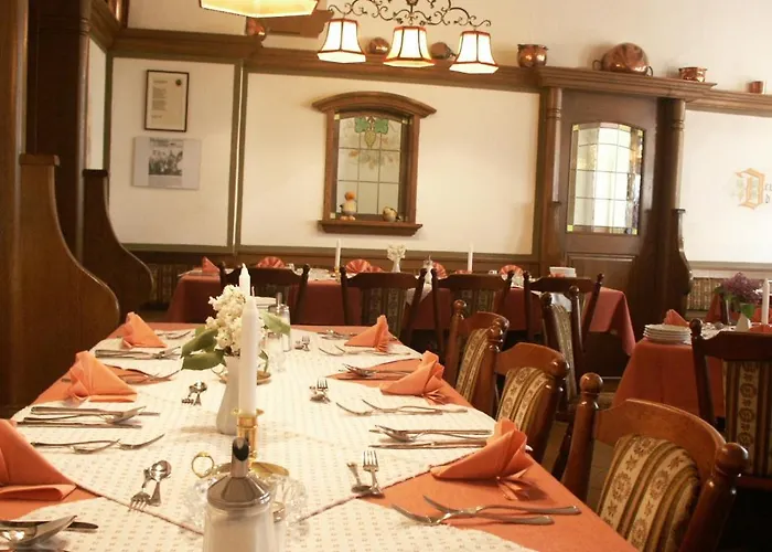 Отель Rheinstein Рюдесхайм-на-Рейне