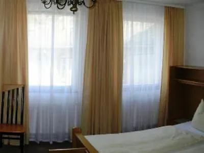 Rheinstein Рюдесхайм-на-Рейне